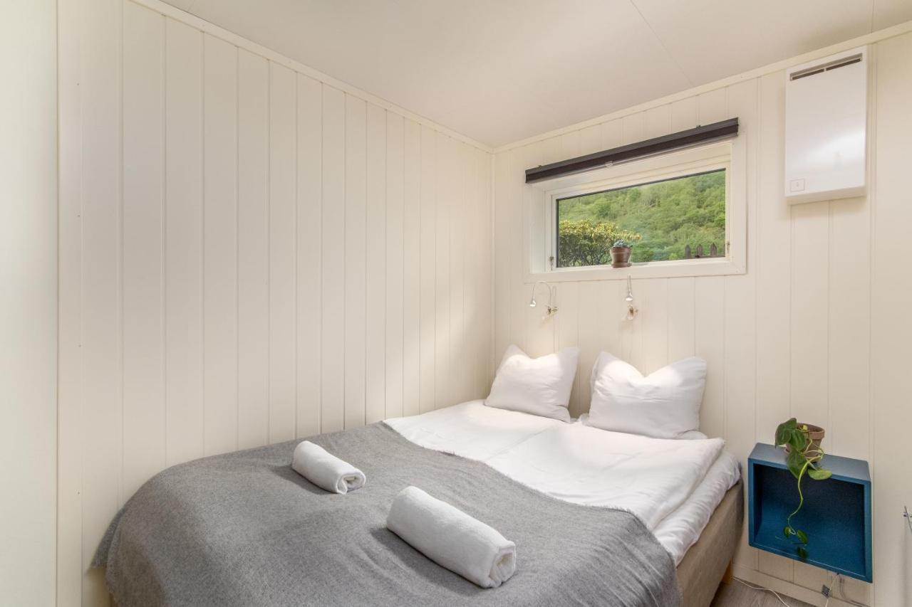 Spacious Two Bedroom Basement Apartment Flåm Екстериор снимка