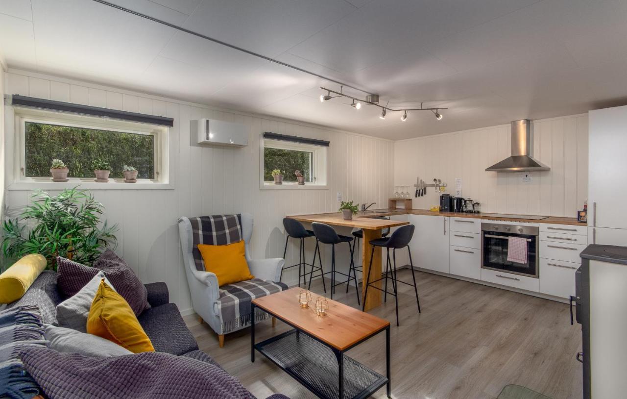 Spacious Two Bedroom Basement Apartment Flåm Екстериор снимка