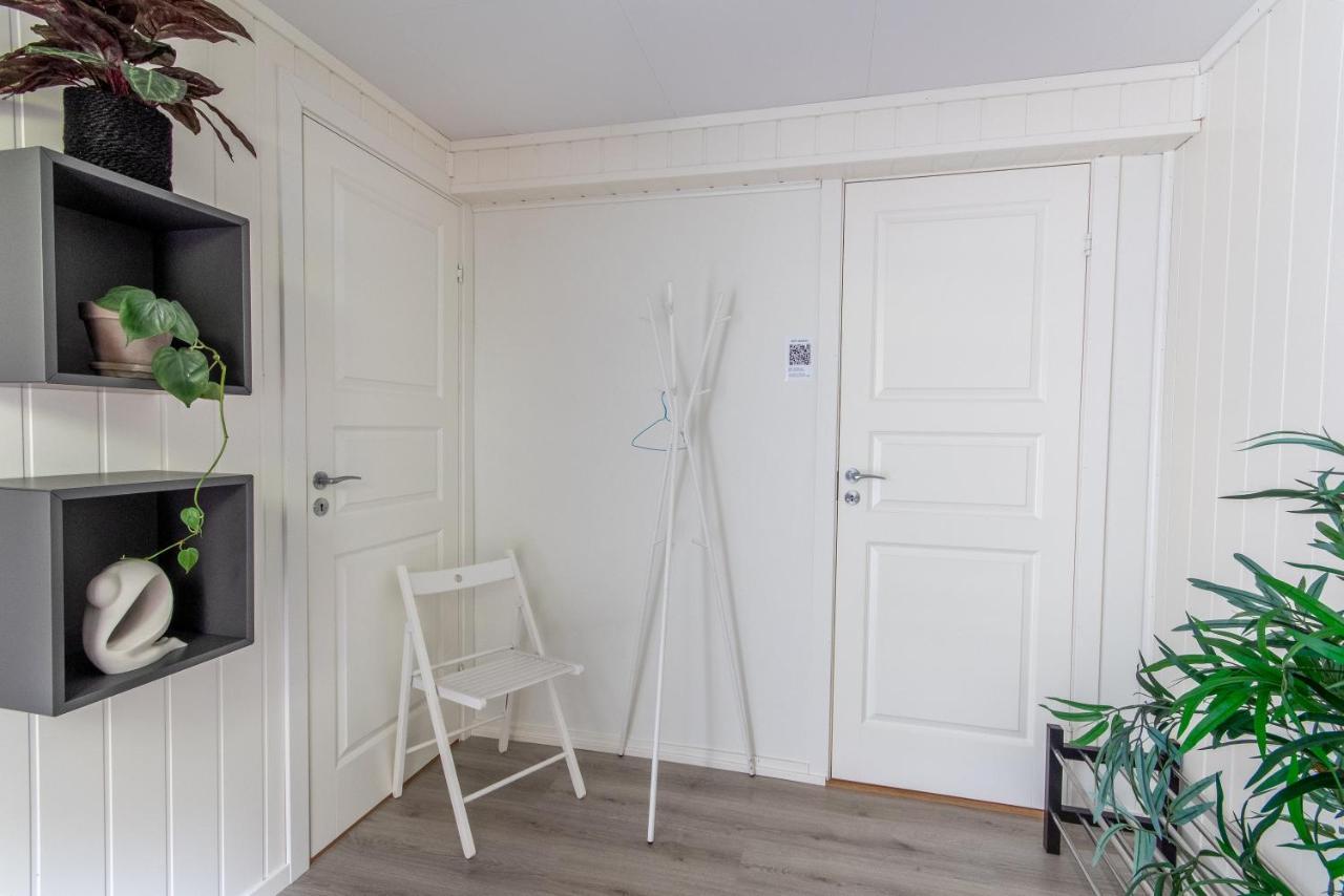 Spacious Two Bedroom Basement Apartment Flåm Екстериор снимка